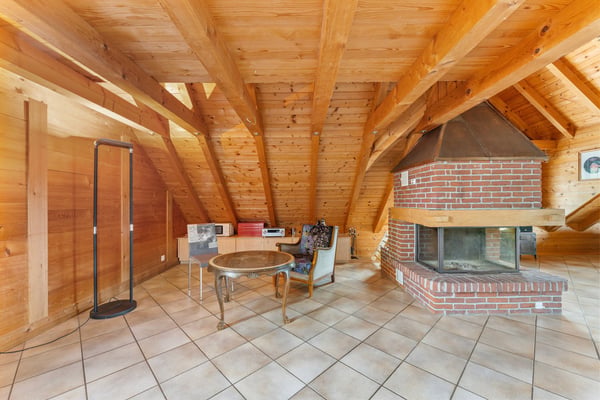 4.5-Zimmer-Maisonette mit Cheminée, Galerie und Weitsicht ins Grüne 6