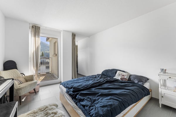 Attique 4.5 pièces, terrasse 29 m², vue Jura | 4.5-Zi.-Attika mit Terrasse 8