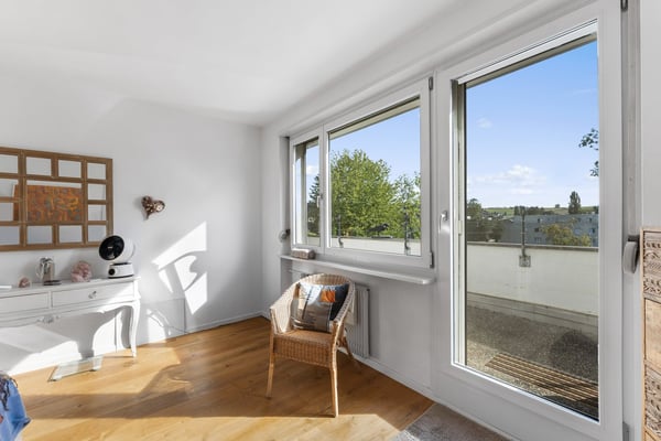 Attika mit 93 m² Terrasse an der Zihl | Attique avec terrasse de 93 m² 13