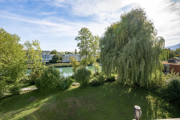 Attika mit 93 m² Terrasse an der Zihl | Attique avec terrasse de 93 m² 23