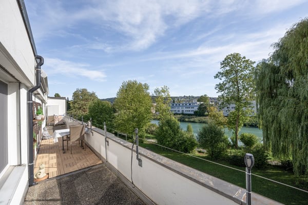 Attika mit 93 m² Terrasse an der Zihl | Attique avec terrasse de 93 m² 10
