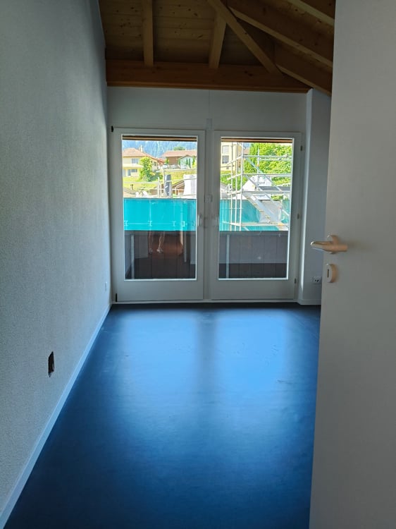 Einmalige Gelegenheit - Geräumige 7.5-Zimmer-Attikawohnung mit Panoramablick in Spiez 10