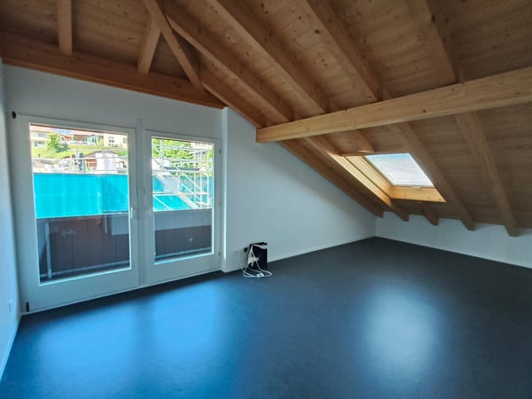 Einmalige Gelegenheit - Geräumige 7.5-Zimmer-Attikawohnung mit Panoramablick in Spiez 13