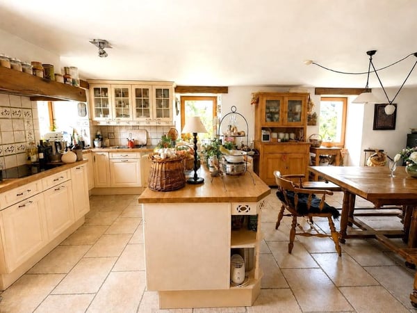 Authentique propriété villageoise au fort potentiel 2