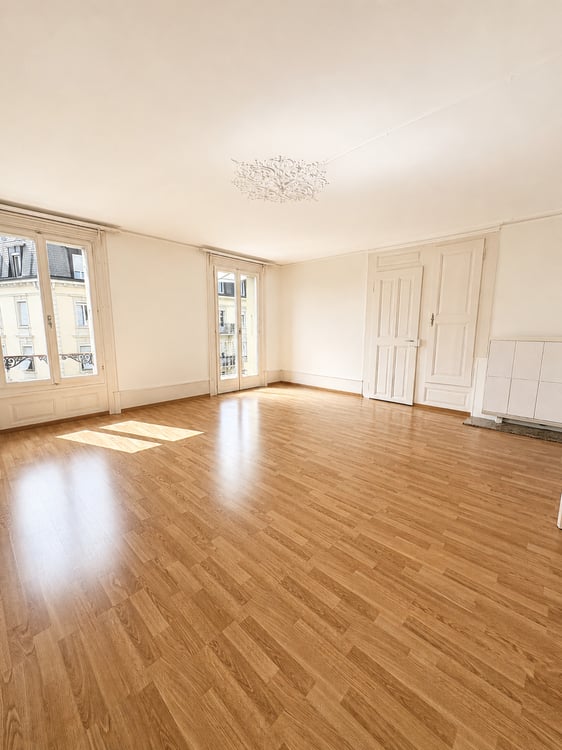Helle 3-Zimmer-Wohnung mit Balkon und schöner Aussicht in Bern-Länggasse 2