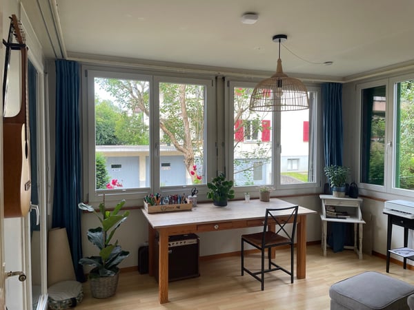 Charmante 4-Zimmer-Altbauwohnung mit Balkon in Bern-Bethlehem 2