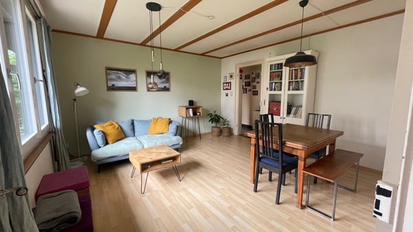 Charmante 4-Zimmer-Altbauwohnung mit Balkon in Bern-Bethlehem 6