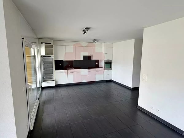 À Vendre : Charmant Appartement 4.5 Pièces à Magnot 4