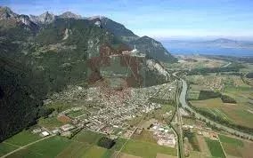 Luxurious 3-Bedroom Apartment in Scenic Vouvry, Suisse 3