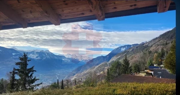 Magnifique chalet en madrier avec vue panoramique sur le Valais 4