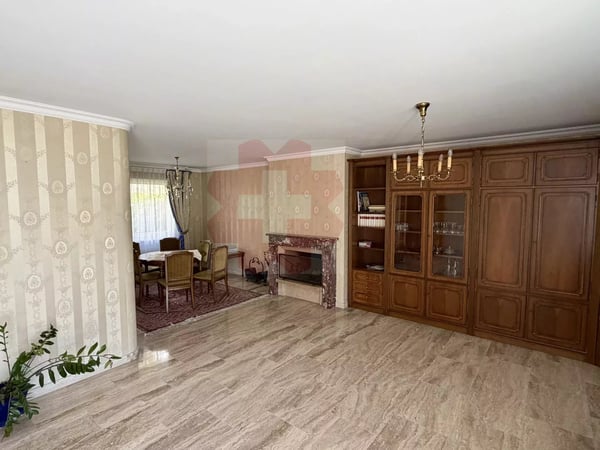 Maison familiale avec vue panoramique et exceptionnel potentiel de rénovation ? Gravelone, Sion 10