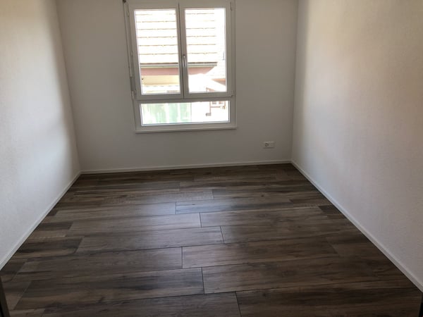 Moderne 3.5-EG-Zimmerwohnung mit Terrasse 5