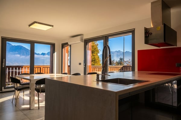 Propriété isolée avec vue dominante 2