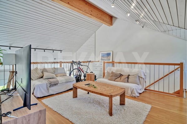 Dernier étage 4.5p | 148m² dont mezzanine, chauffage sol, CECB B Oron-la-Ville 5