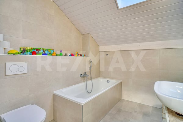 Villa familiale à 20 min de Lausanne | Jardin & vue montagnes 4.5p / 190m² 8