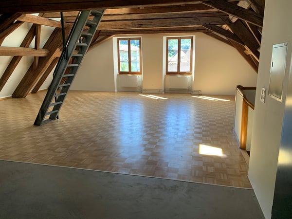 Charmant appartement de 2,5 pièces à Péry 8