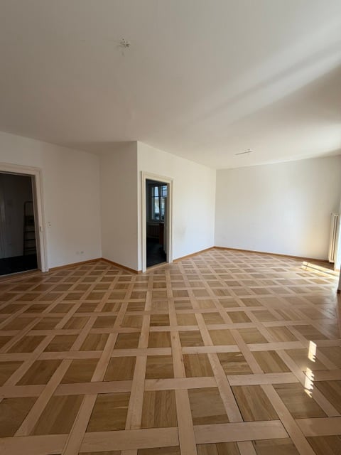 Appartement de 2.5 pièces avec balcon à Bienne 4