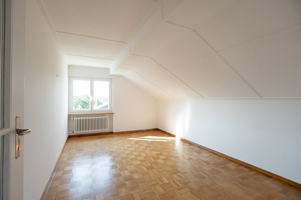 zentrale Dachwohnung 6