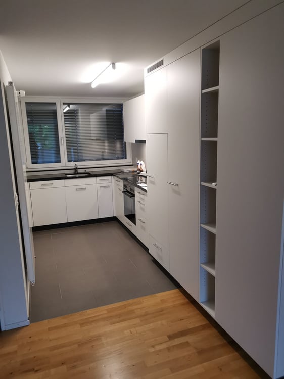 Charmante 1.5-Zimmer-Dachwohnung mit Balkon in Burgdorf 4