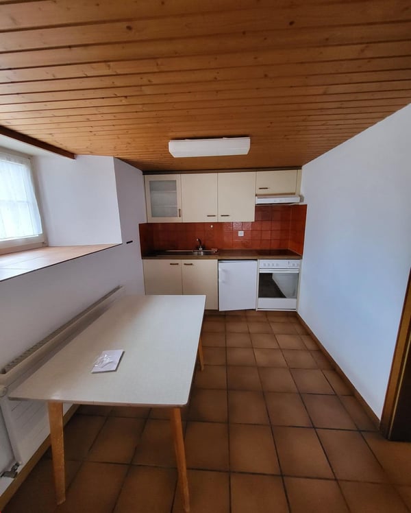 2.5 Zi EG Wohnung mit Sitzplatz zu vermieten 4