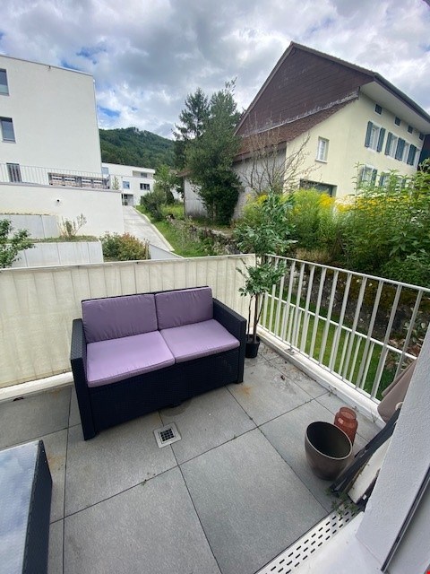 Moderne 2.5-Zimmer-Wohnung mit Balkon in Oensingen 7
