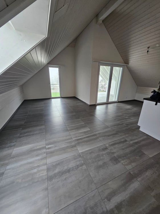 3.5 Zimmer Attikawohnung mit viel Charme 3