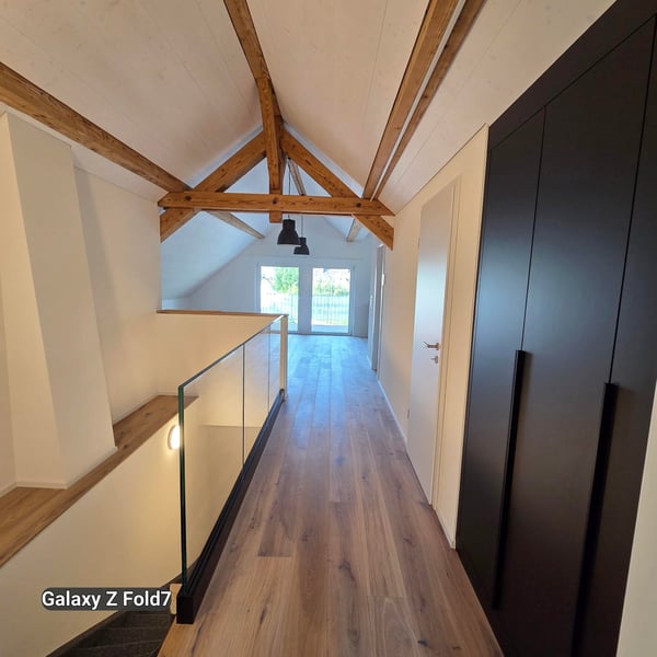 Charmante 2.5-Zimmer-Dachwohnung mit Bergblick in Oensingen 7