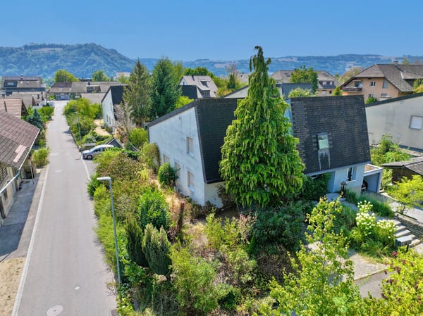 Ihr neues Zuhause wartet - Doppeleinfamilienhaus in Rubigen! 2