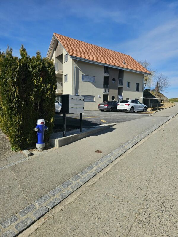 Appartement de 2,5 pièces au 2e étage avec jardin commun