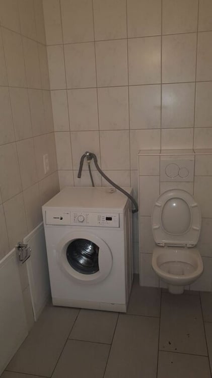 Immeuble de rendement entièrement loué 11