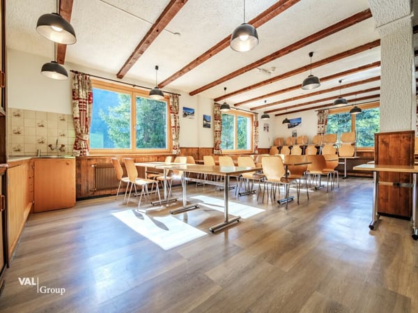 Immeuble de groupe avec un beau potentiel 10