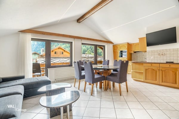 Charmantes Mehrfamilienhaus mit Zweitwohnungsstatus an zentraler Lage 1