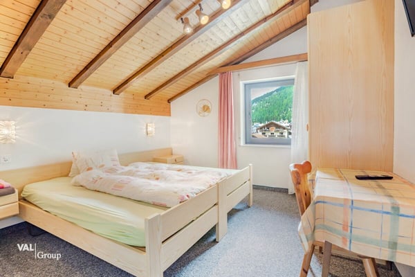 Charmantes Mehrfamilienhaus mit Zweitwohnungsstatus an zentraler Lage 4