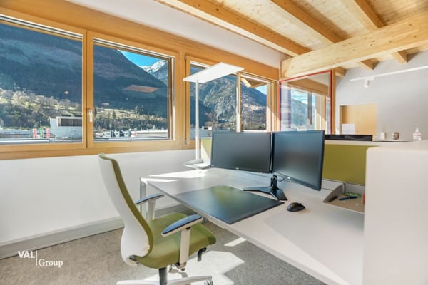 Grosszügige Gewerbehalle zur vielfältigen gewerblichen Nutzung an bester Lage 7