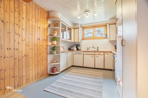 Heimelige Wohnung im charmanten Chaletstil 4