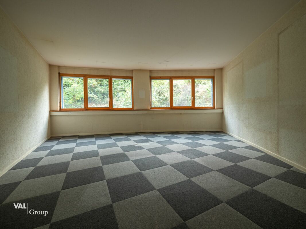 Bureau à Louer à Sierre - Emplacement Idéal avec 137 m²