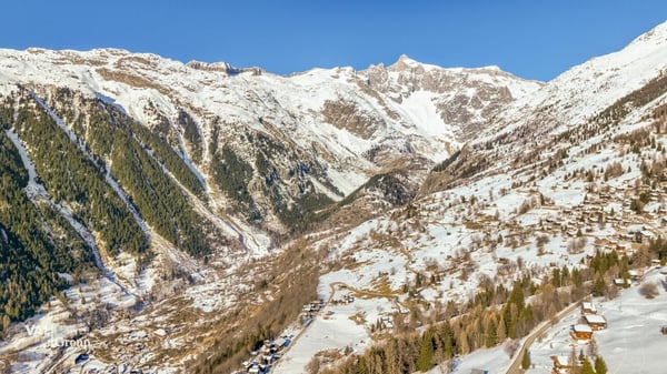Bauländer in Bellwald - zentrale sonnige Hanglage 12