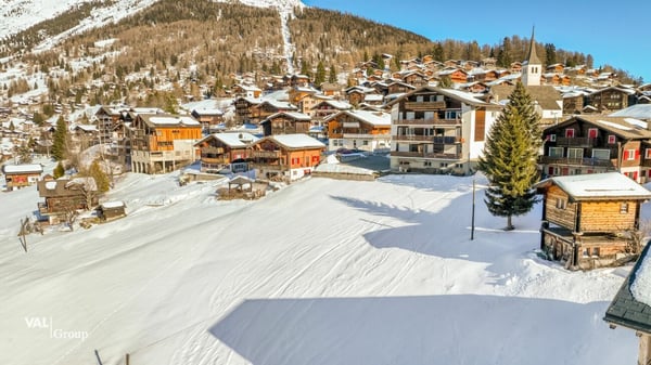 Bauländer in Bellwald - zentrale sonnige Hanglage 5