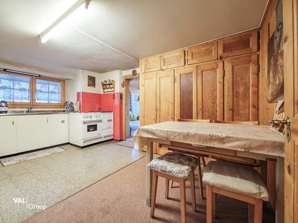 Deux unités d'habitation avec carnotzet au coeur d'un cadre authentique 3