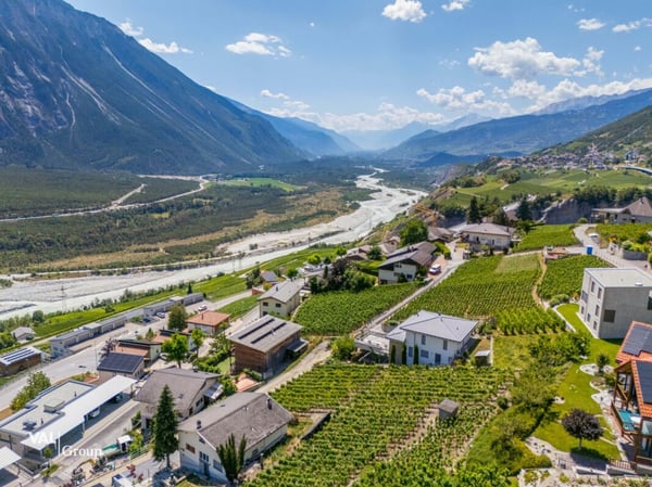 Hier könnte Ihr Traumhaus entstehen - sonniges Baugrundstück in Leuk 2