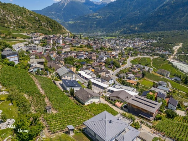 Hier könnte Ihr Traumhaus entstehen - sonniges Baugrundstück in Leuk 4