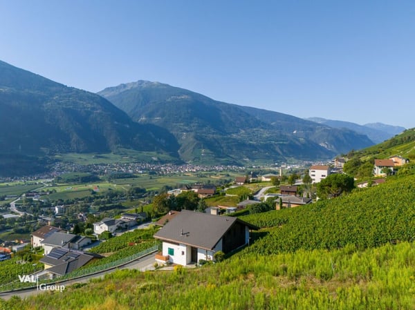 Opportunité unique: Maison avec deux appartements indépendants (5.5 et 2.5 pièces) 18