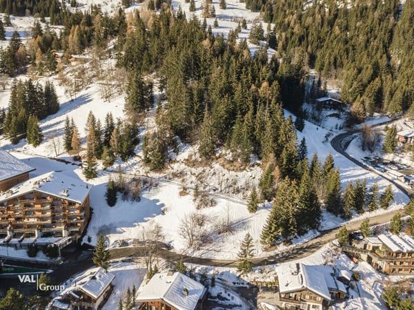 Magnifique terrain à bâtir au coeur de la station 2