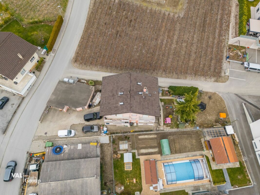 Merveille d'espace avec charme - duplex de 6,5 pièces au cœur de Salgesch