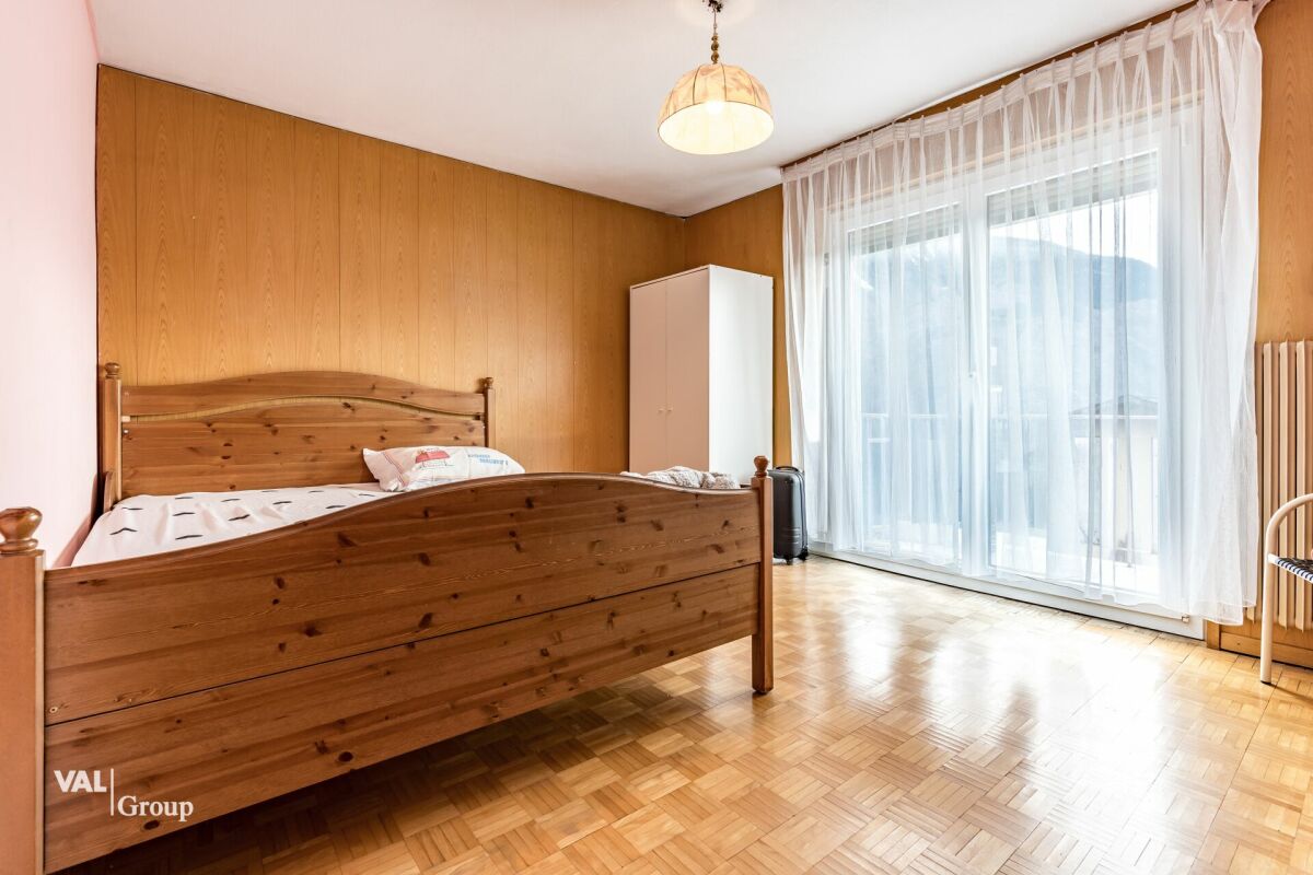 Merveille d'espace avec charme - duplex de 6,5 pièces au cœur de Salgesch