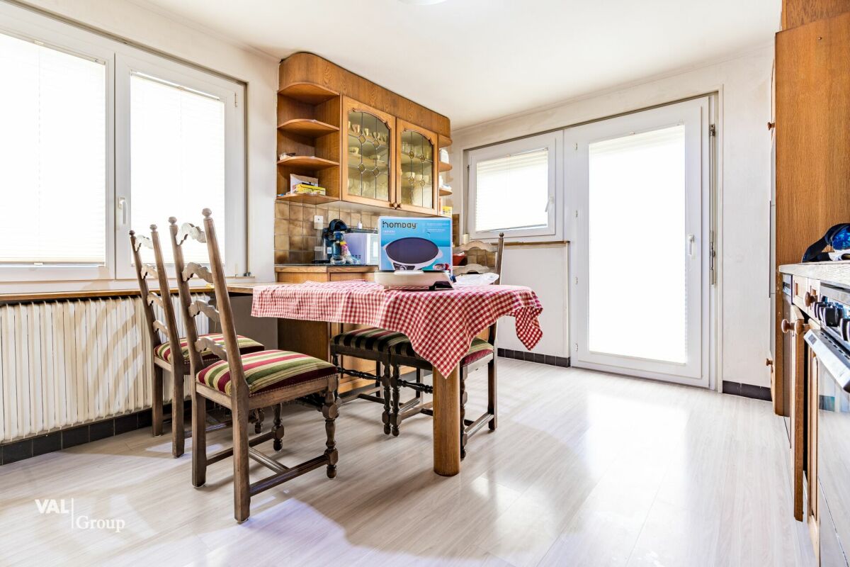 Merveille d'espace avec charme - duplex de 6,5 pièces au cœur de Salgesch