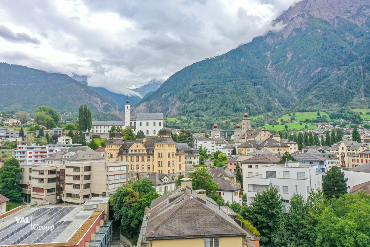 Spazi di stoccaggio o commerciali polivalenti vicino alla stazione di Brig