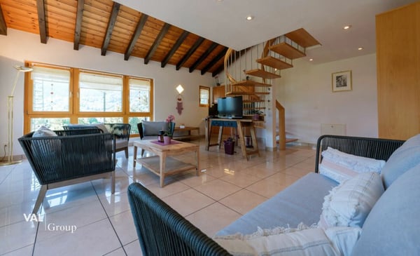 Superior Hotel inkl. Entwicklungsprojekt auf insgesamt 6'000 m2 Grundstück 17