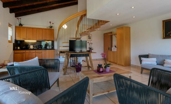 Superior Hotel inkl. Entwicklungsprojekt auf insgesamt 6'000 m2 Grundstück 14