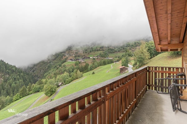 Grosszügiges Mehrfamilienhaus im Grünen 11